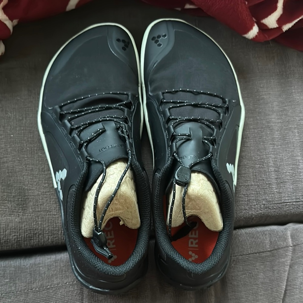 Vivo barefoot Black Shoes